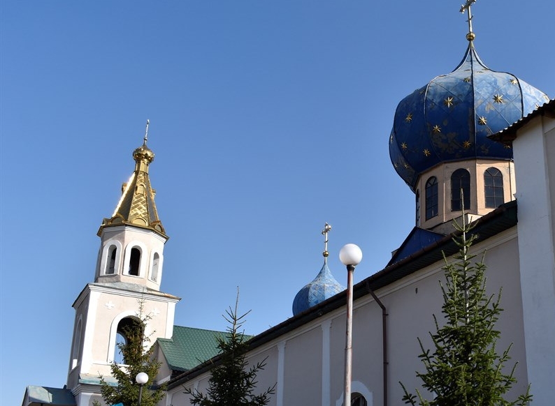 Калужане помогают восстанавливать храмы Луганщины..